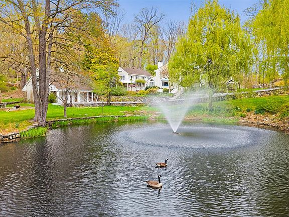 3rd image of 95 Croton Lake Road