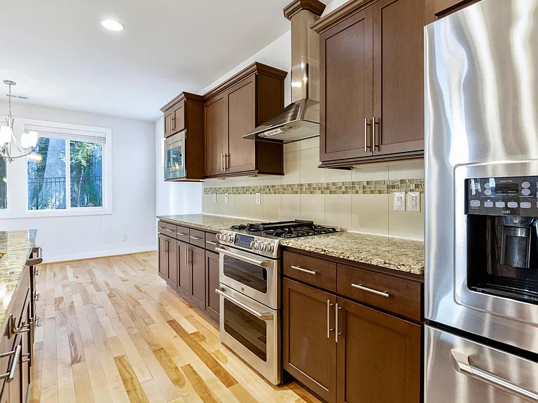 1693 NE Falls Dr — Photo 14