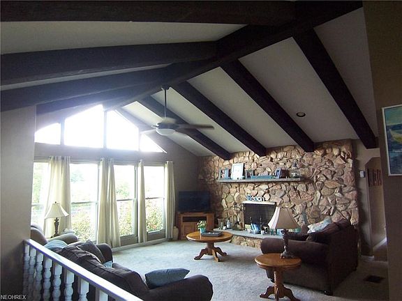 18X17 Alluring Great Room