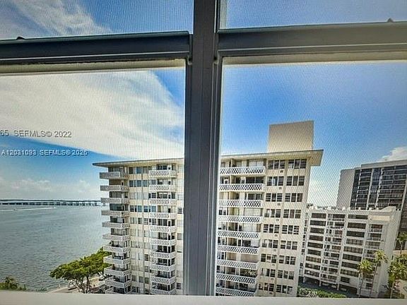 5th image of 1420 Brickell Bay Dr APT 1107C