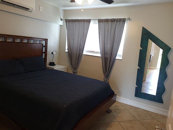5th image of 2621 NE 1st St APT 8