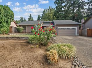 16240 SW Woodcrest Ave, Tigard, OR 97224