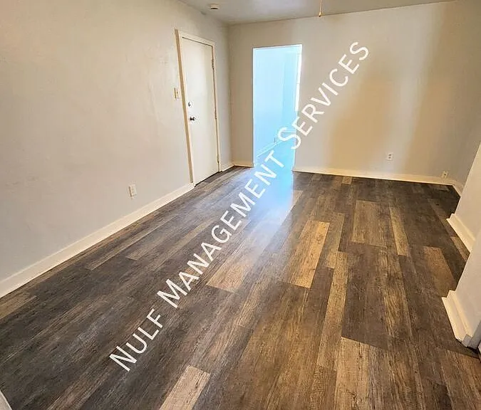 5231 Butler St #2 — Photo 3
