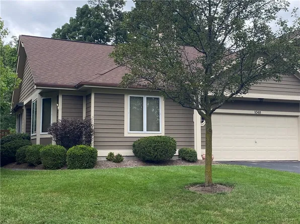 1048 Hillsboro Cove Cir, Webster, NY 14580