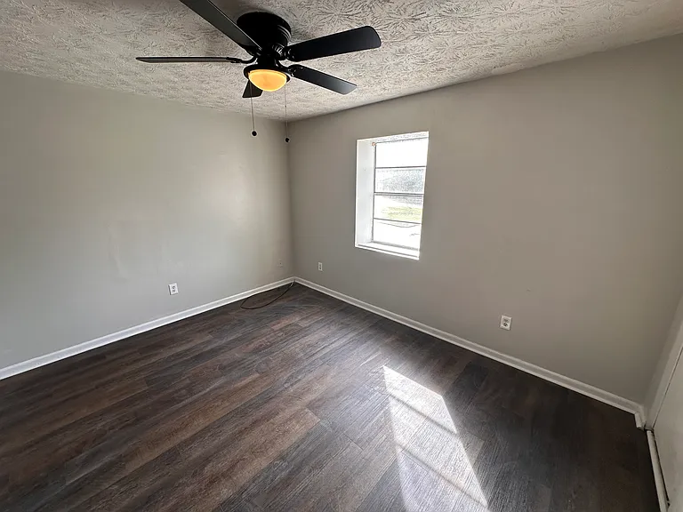 660 Jolly Ave S #3 — Photo 10