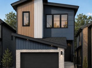 423 31st St NW, Edmonton, AB T6T 2C7