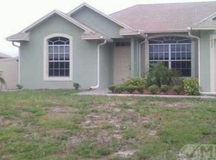 652 SW McCracken Ave, Port Saint Lucie, FL 34953