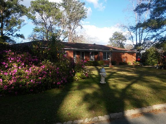 2nd image of 3892 Camellia Dr