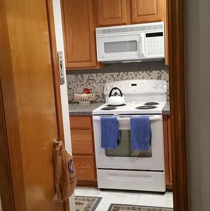 3rd image of 4808 Bay Grove Ct