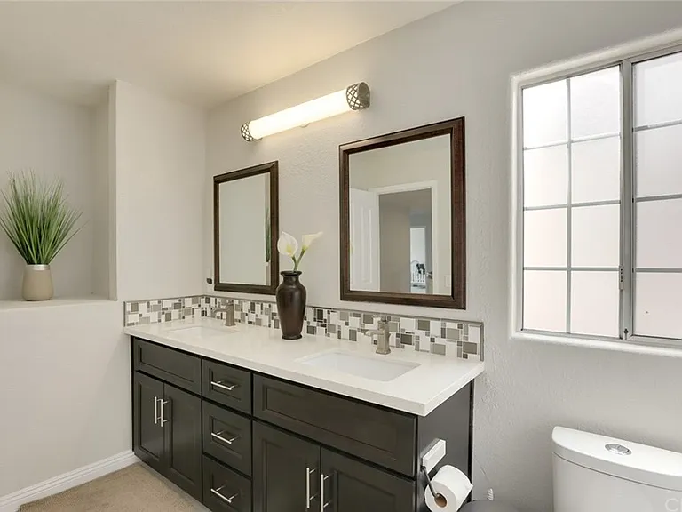 188 Greenwood Ave — Photo 5