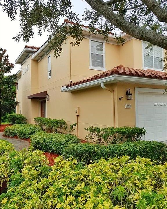 1st image of 226 Valencia Cir