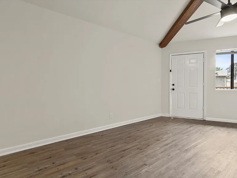3801 Triana Blvd SW — Photo 34