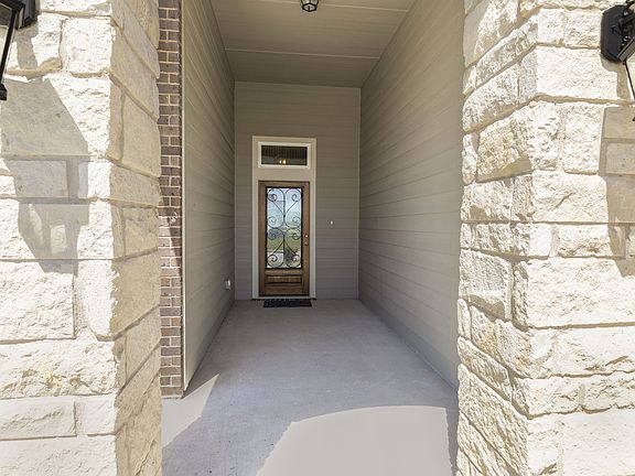 2nd image of 623 Rivington Dr