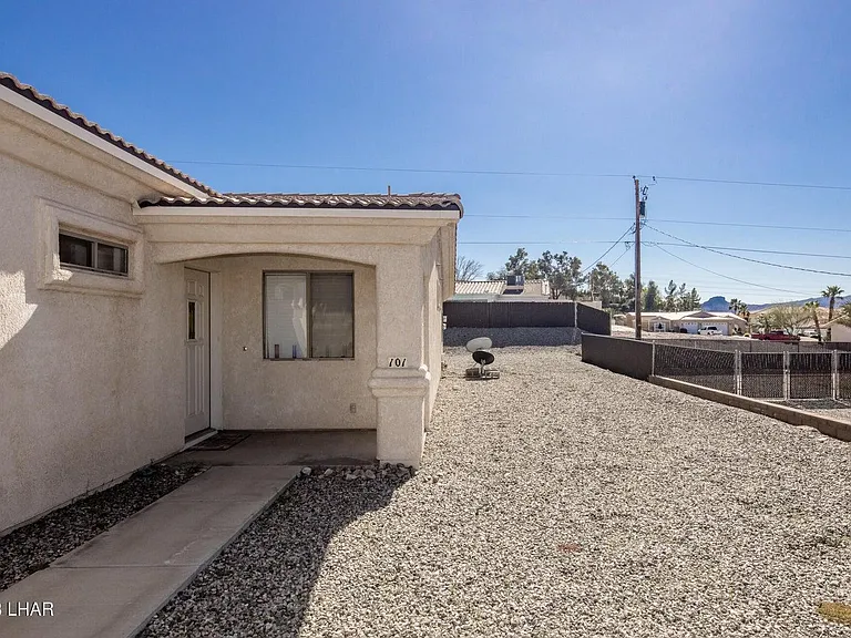 2960 Osborn Dr #102 — Photo 5