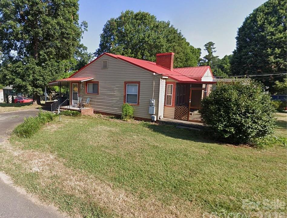 2nd image of 950 Cliff Rd