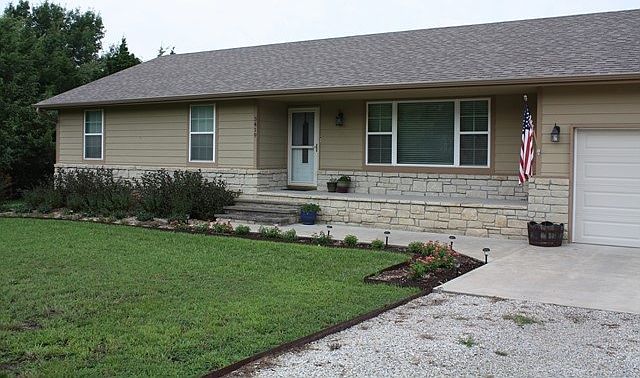 1st image of 3419 Meadowlark Ln