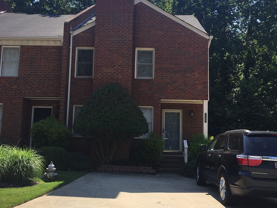 1st image of 3122 Corner Oak Dr