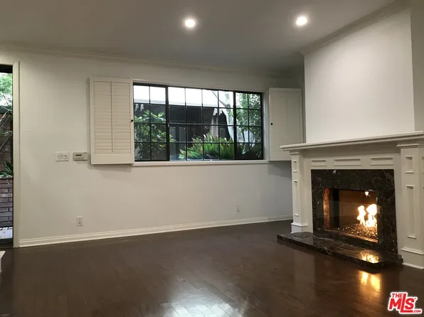 202 San Vicente Blvd APT 4, Santa Monica, CA 90402