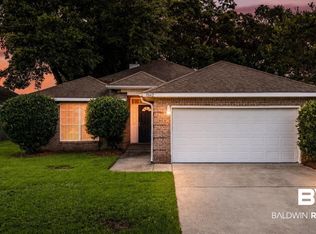 7042 Raintree Ln, Gulf Shores, AL 36542