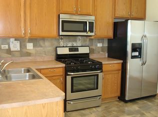 3051 Creekside Dr, Plainfield, IL 60586