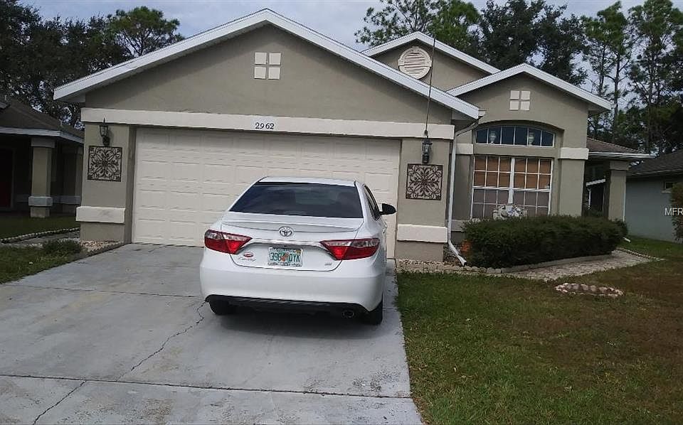 1st image of 2962 Stillwater Dr