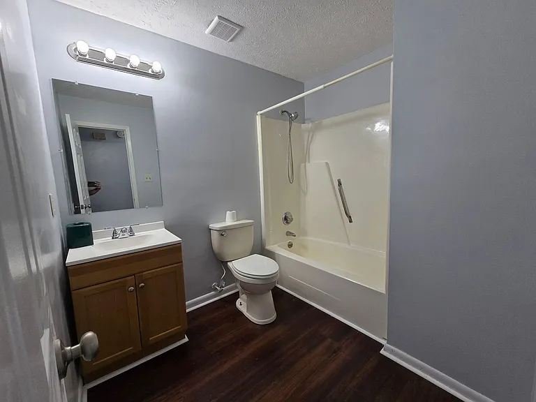 6758 Seaford Dr — Photo 8