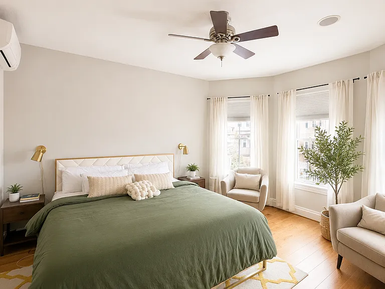46-48 Woodlawn St #8 — Photo 2