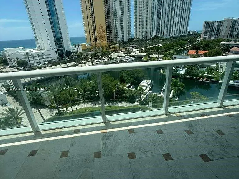 16400 Collins Ave #942 — Photo 28