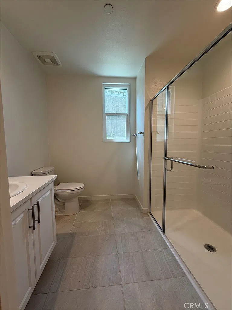 4 bed, 1642 sqft, $4,500 — Photo 4