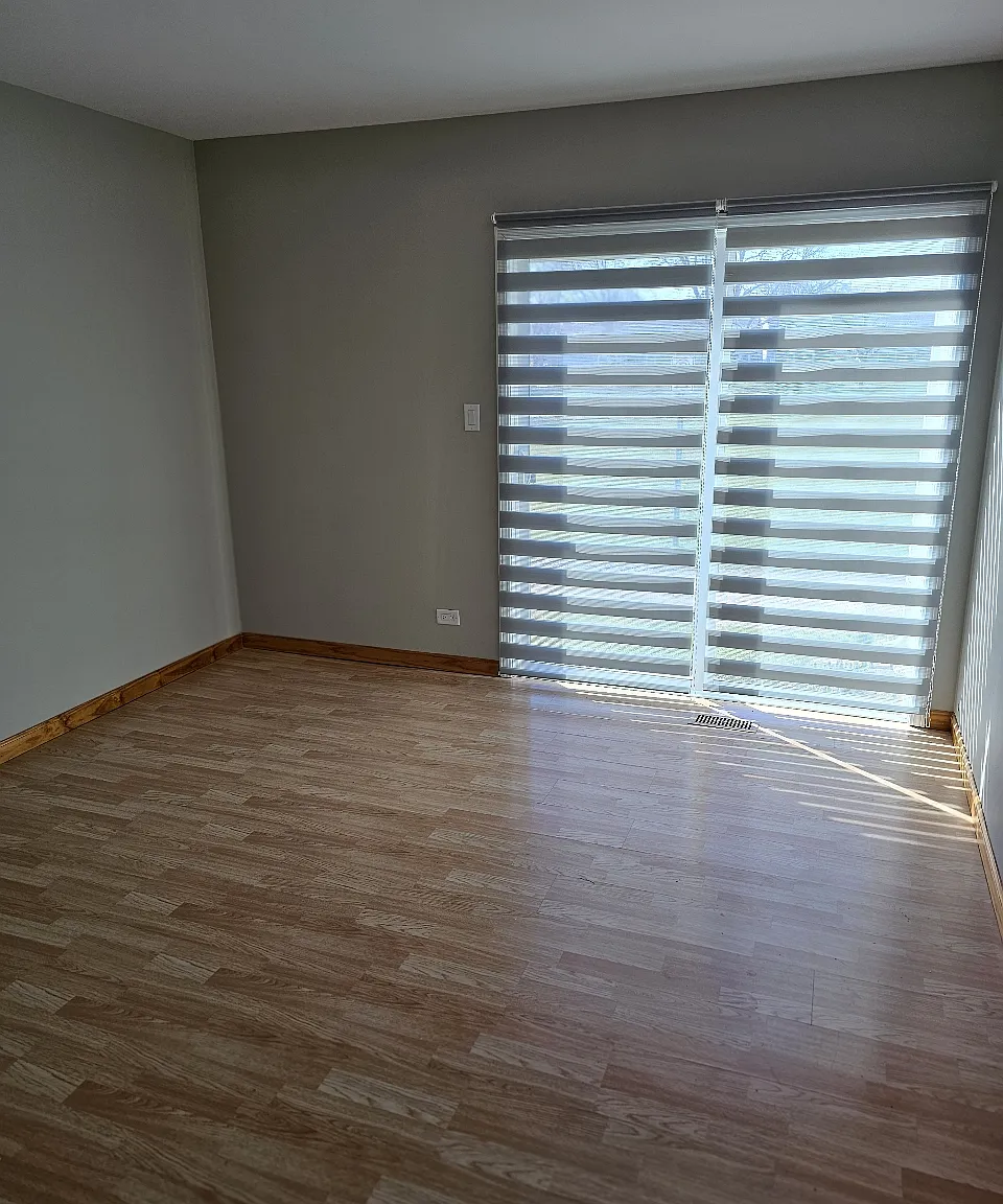 3 bed, 1.5 bath, 1200 sqft, $2,200 — Photo 3