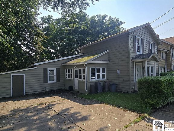 2nd image of 63 Eagle St