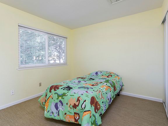 5th image of 6070 Woodside Dr
