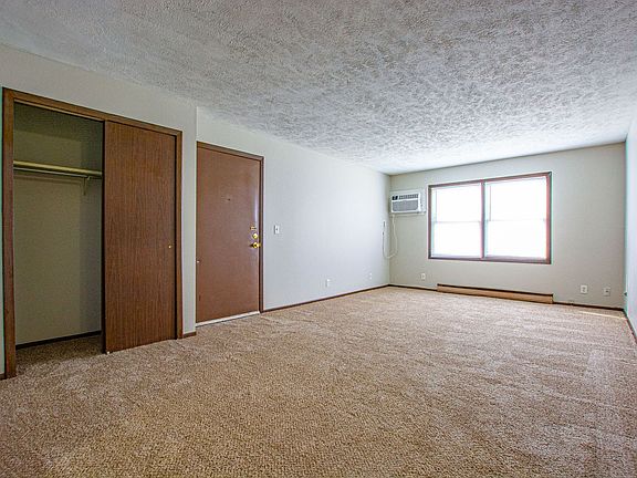 5th image of 122 Glass St #B-2