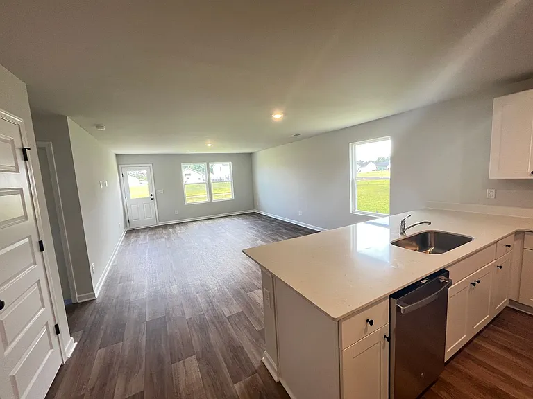 190 Birchwood Dr — Photo 5