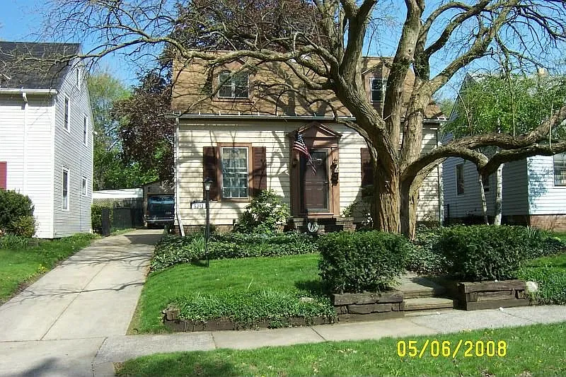 5343 South Blvd photo 1