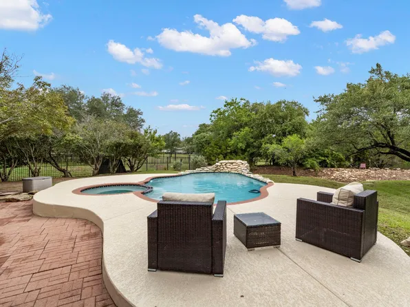 15 Sarazen Loop N, Georgetown, TX 78628