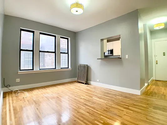 Rented by Bohemia Realty Group | media 11