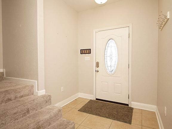 3rd image of 125 Farrah Ave