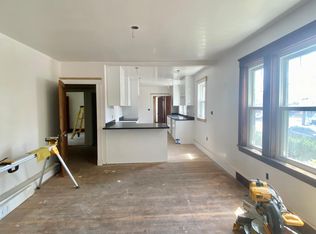 60 Lothrop St, Newtonville, MA 02460