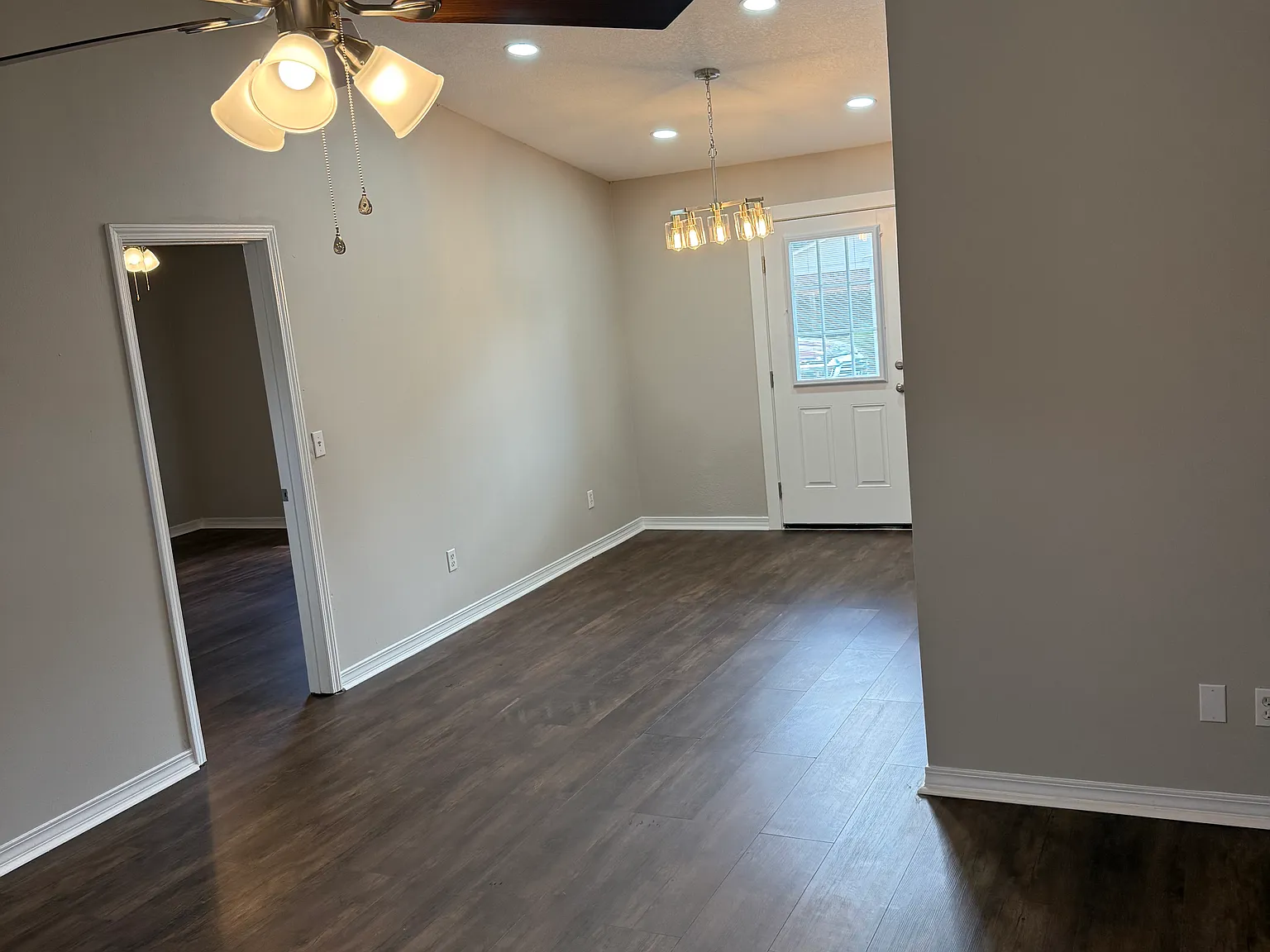 3 bed, 1300 sqft, $1,700 — Photo 3
