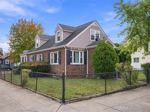 3rd image of 69 Bellevue Ave