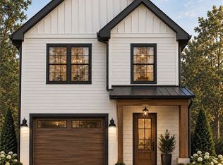 14 Angell St, Johnston, RI 02919