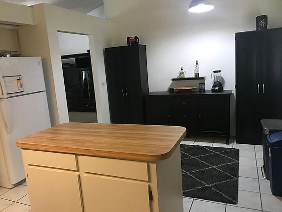 3rd image of 1023 Ward Cir