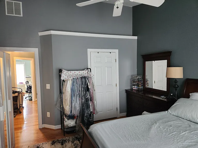 Master Bedroom (photo 2)