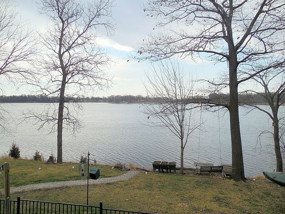 4th image of W6719 Lake Shore Cir