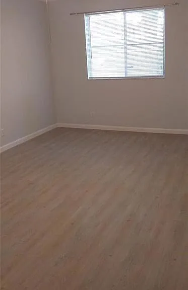 9933 Westview Dr #427 — Photo 8