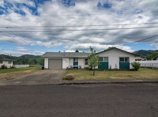150 NE Debbie Way, Myrtle Creek, OR 97457