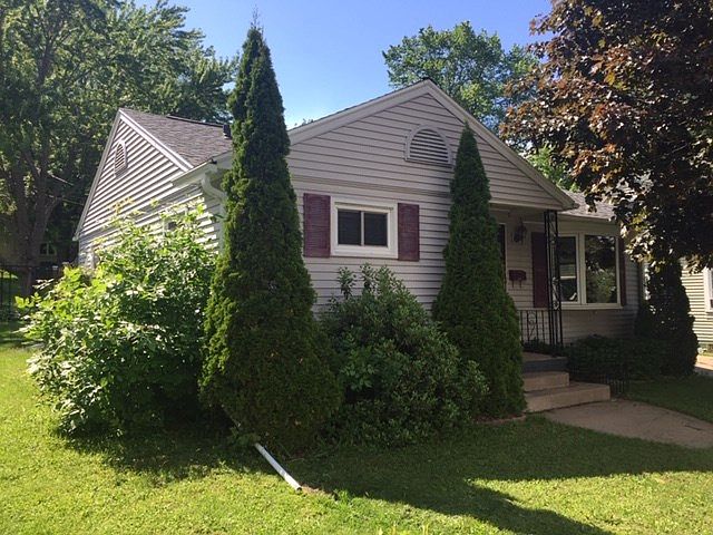 1st image of 228 N 10th Ave