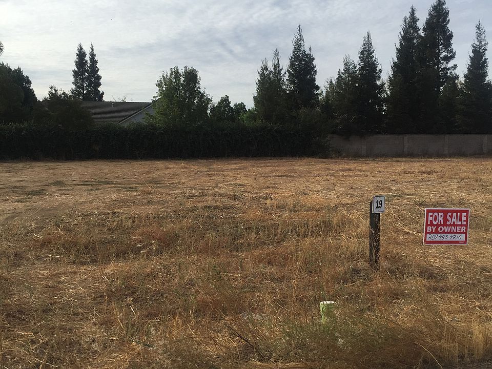 1st image of 144 W Willow Wood Dr