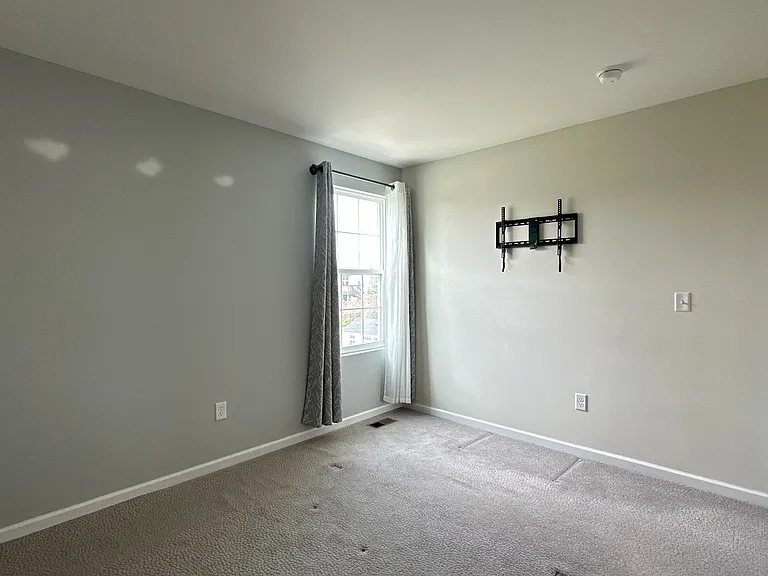 1931 Wren Rd — Photo 11